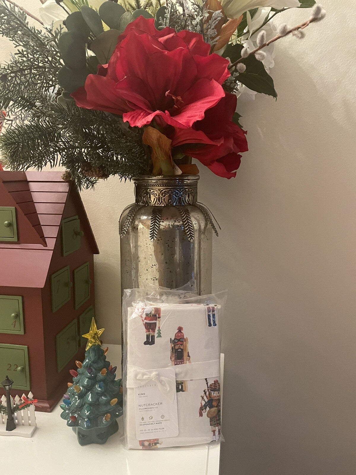 Pottery Barn holiday KING Pillowcase Nutcracker Christmas Gift Party kid SET 2 .