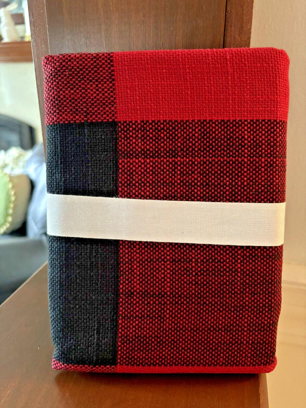 Pottery Barn KING PILLOW SHAM Bryce Holiday Christmas Buffalo Check Plaid Red j