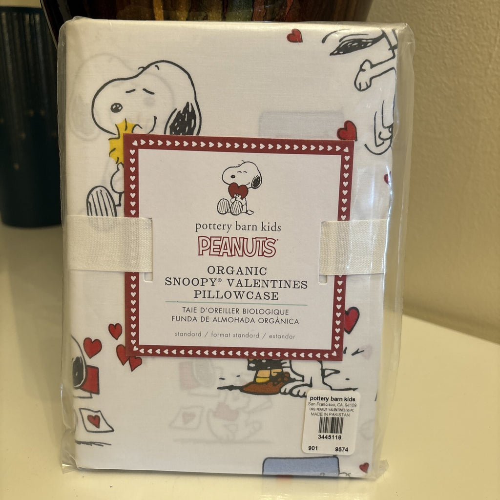 Snoopy Peanuts Pottery Barn PILLOWCASE holiday kid Disney heart Valentine ?? "