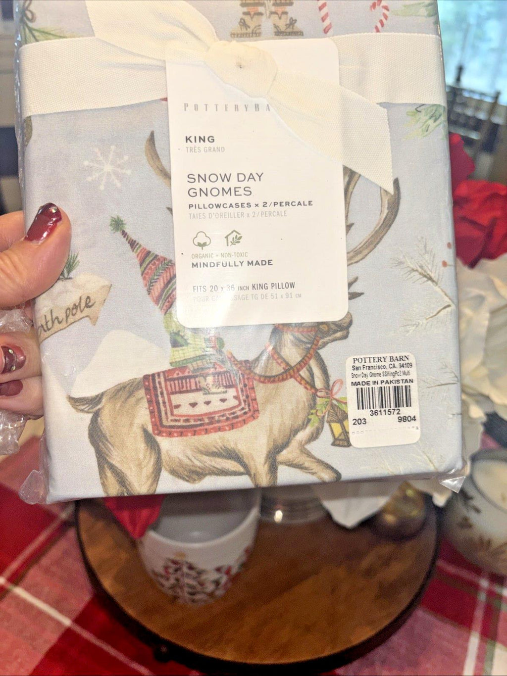 Pottery Barn holiday nutcracker Festive Pillowcase KING Christmas party SET 2.