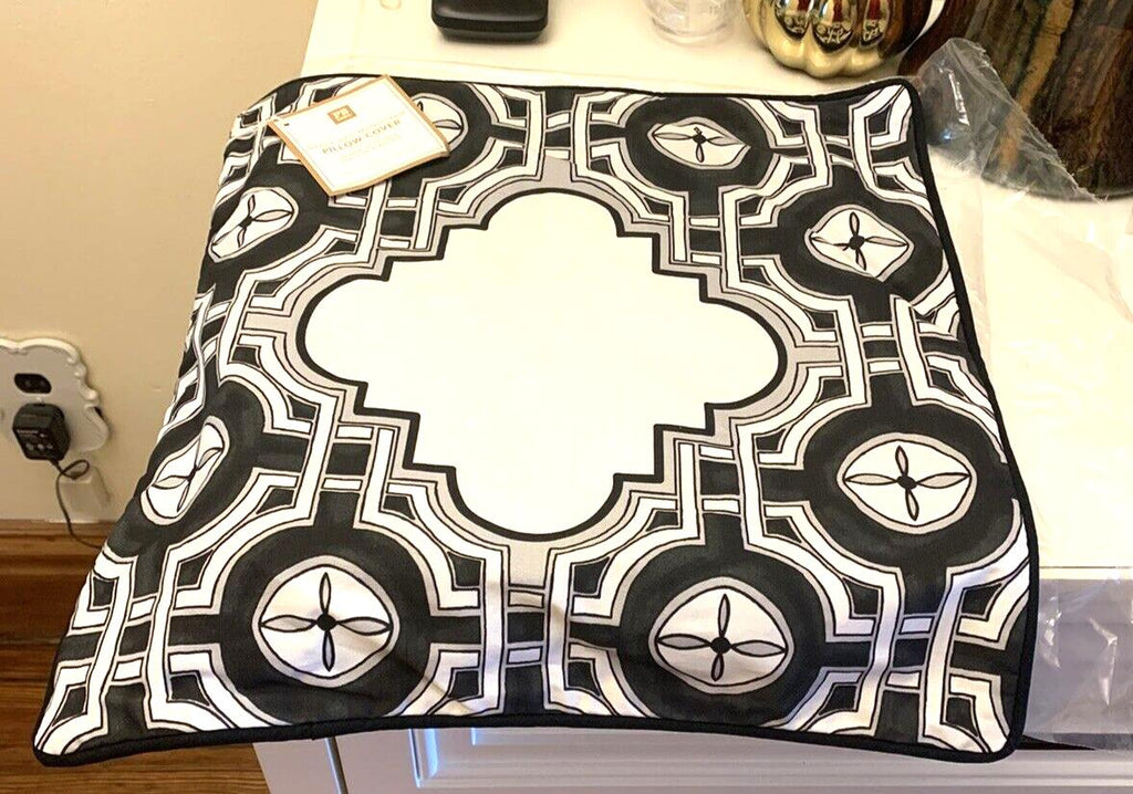 Pottery Barn Disney pillow Sham holiday gift guest dorm princess girl party [