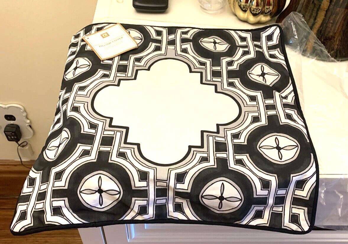 Pottery Barn Disney pillow Sham holiday gift guest dorm princess girl party [