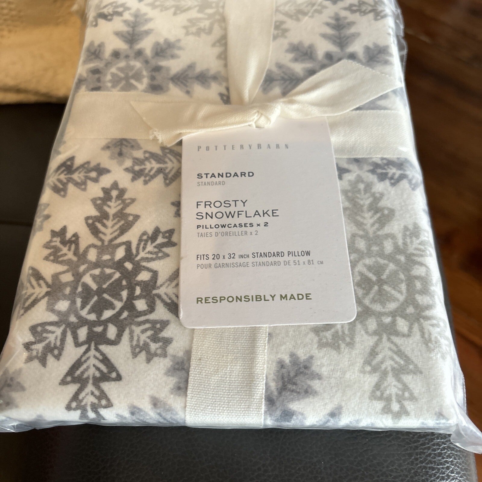 Pottery Barn pillowcase Holiday Snowflake Christmas Frosty Snowman gift SET 2  y