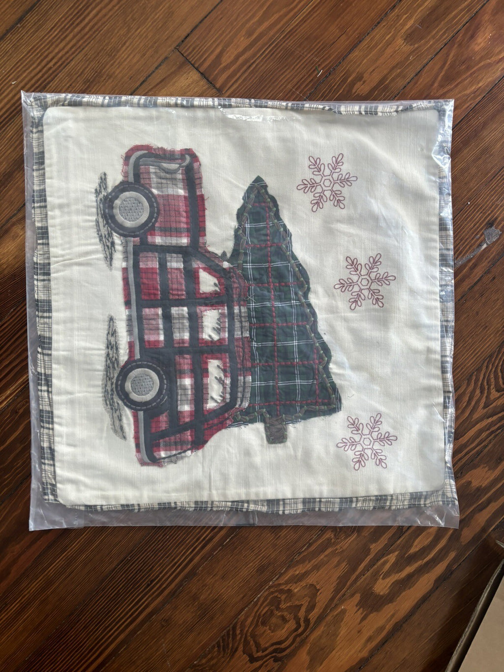 Pottery Barn Disney Holiday Plaid Pillow Sham Car party gift $119 Christmas -