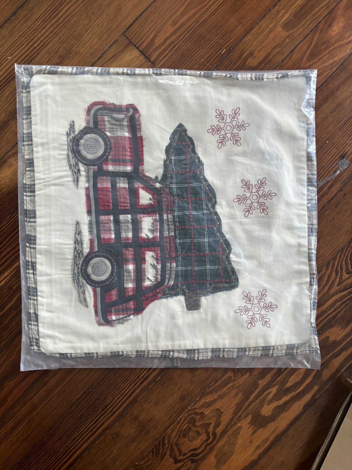 Pottery Barn Disney Holiday Plaid Pillow Sham Car party gift $119 Christmas -
