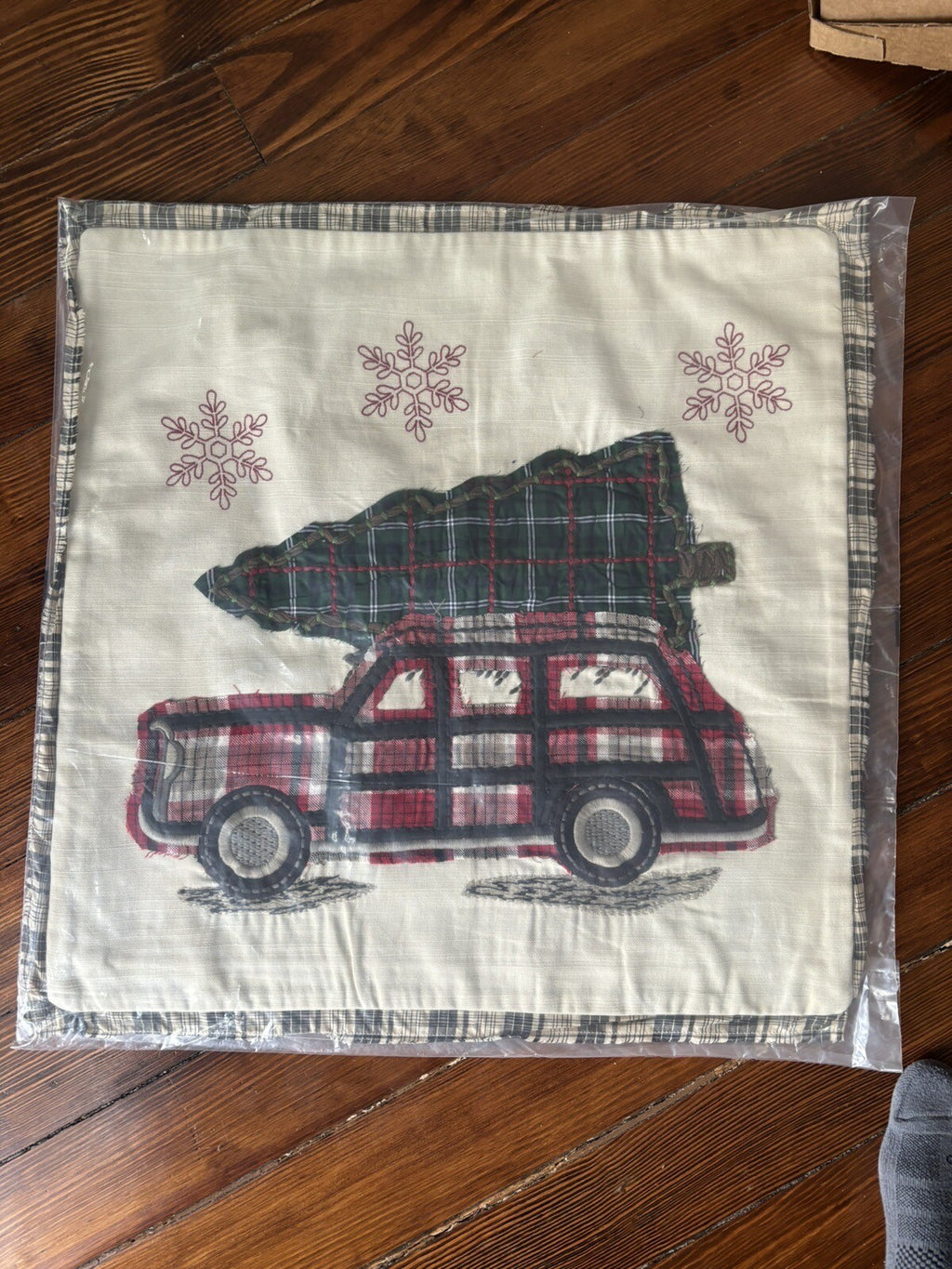 Pottery Barn Disney Holiday Plaid Pillow Sham Car party gift $119 Christmas -