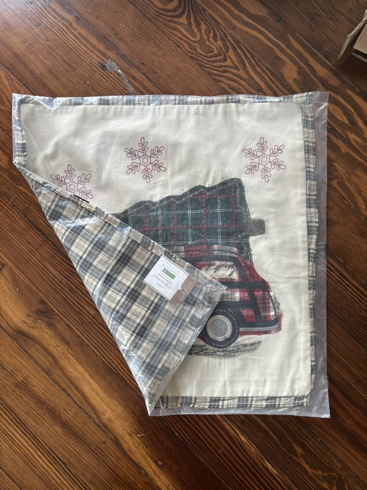 Pottery Barn Disney Holiday Plaid Pillow Sham Car party gift $119 Christmas -