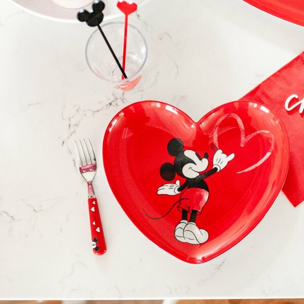 Pottery Barn Mickey Mouse holiday Christmas Disney Utensil gift party school ??1