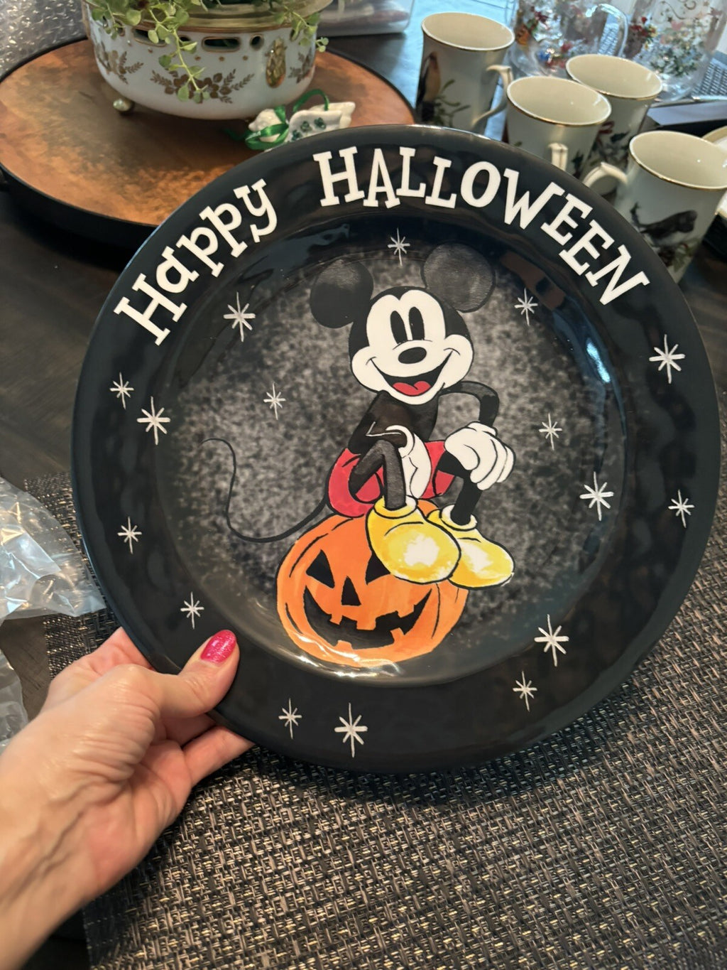 Disney Pottery Barn Plate Mickey Mouse Halloween Peanuts holiday party school r