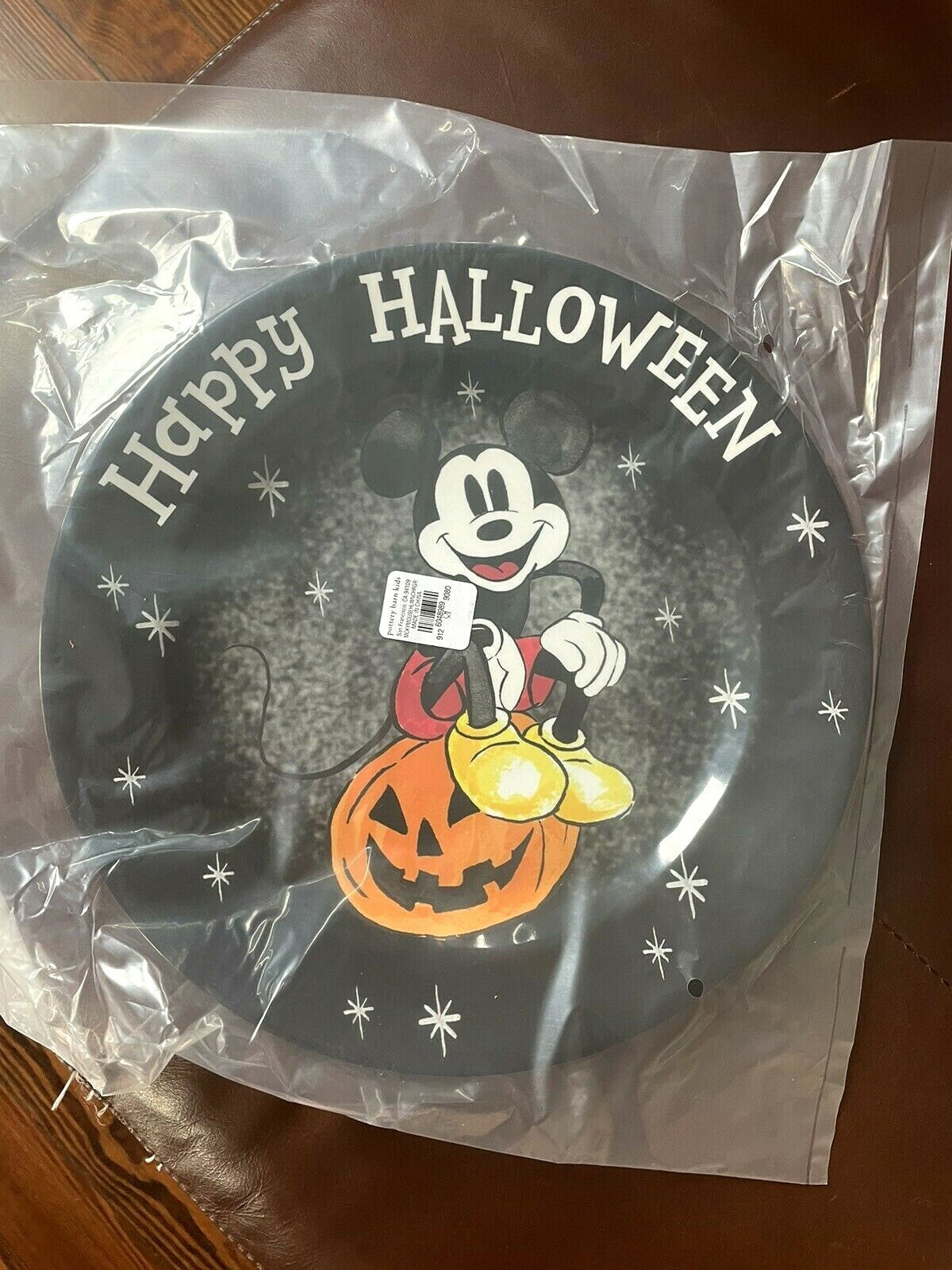 Disney Pottery Barn Plate Mickey Mouse Halloween Peanuts holiday party school r