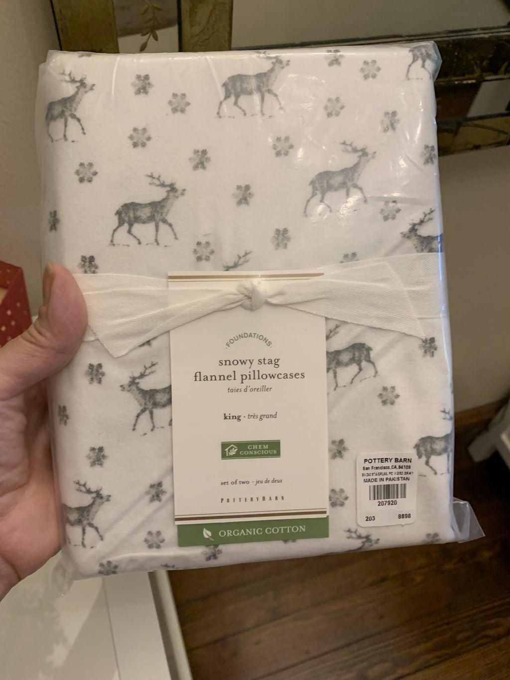 pottery barn King Deer Stag Holiday snow lodge Birthday party Pillowcase SET 2 1