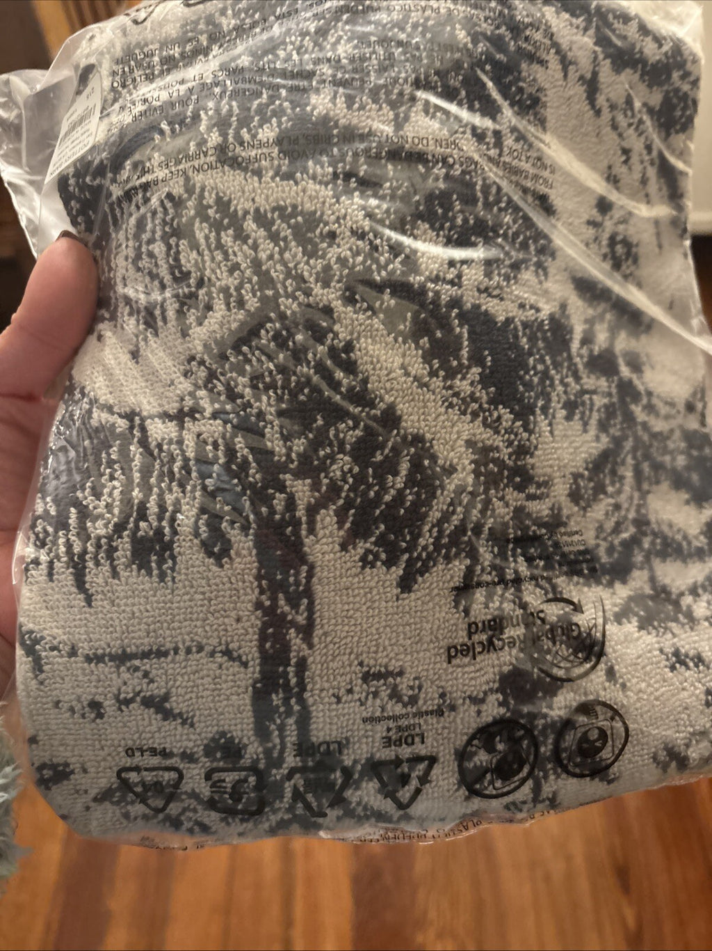 Pottery barn holiday towel hand kitchen bath Rustic forest deer party gift mom