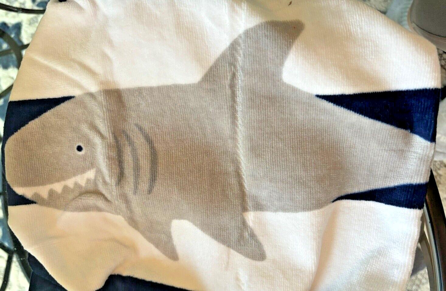 Pottery Barn Disney baby Shark Bath Towel boy school stripe beach pool kids ?? 1