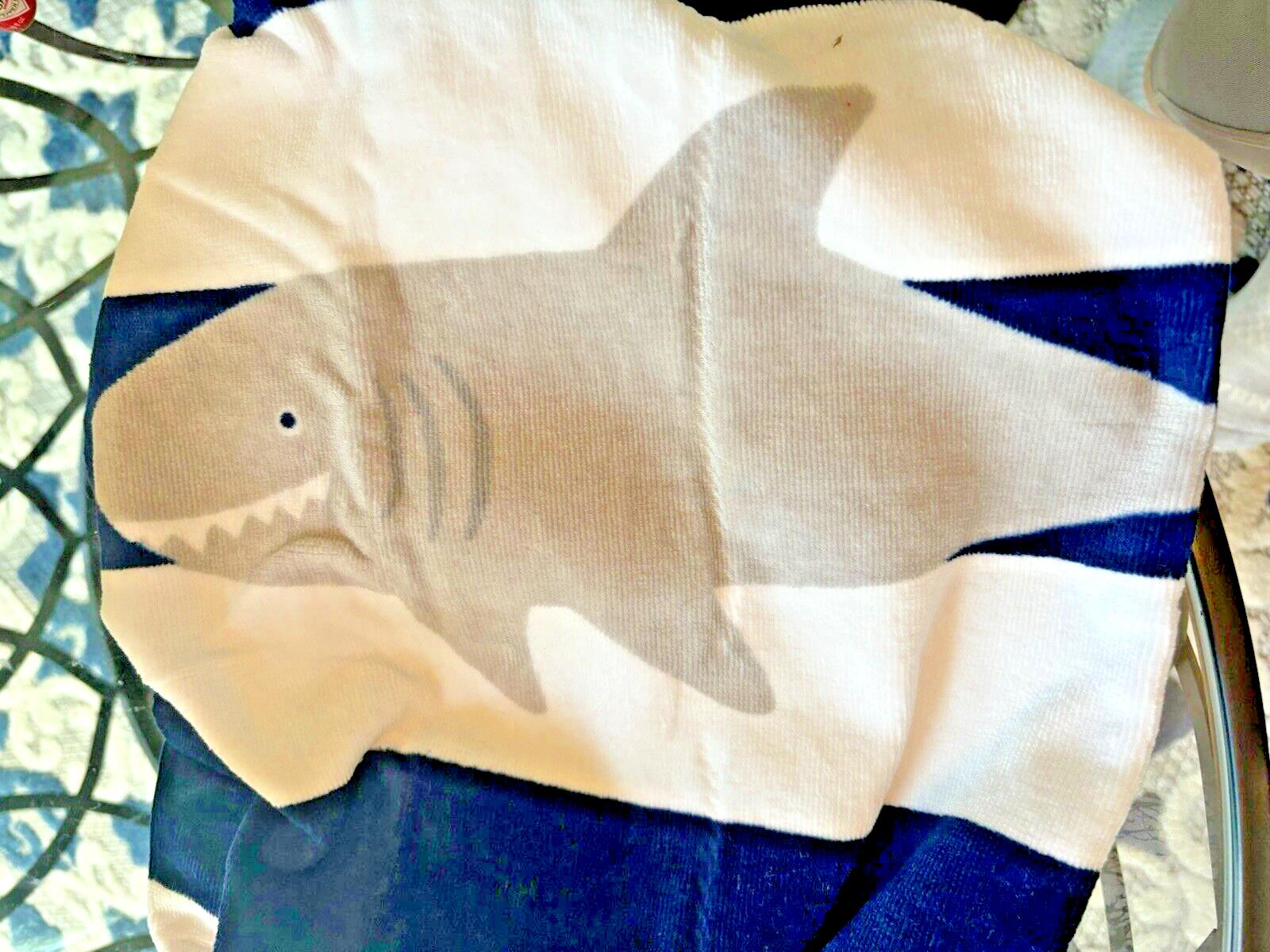 Pottery Barn Disney baby Shark Bath Towel boy school stripe beach pool kids ?? 1
