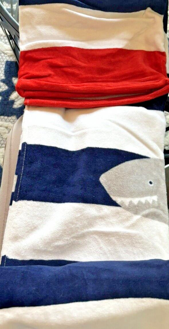 Pottery Barn Disney baby Shark Bath Towel boy school stripe beach pool kids ?? 1