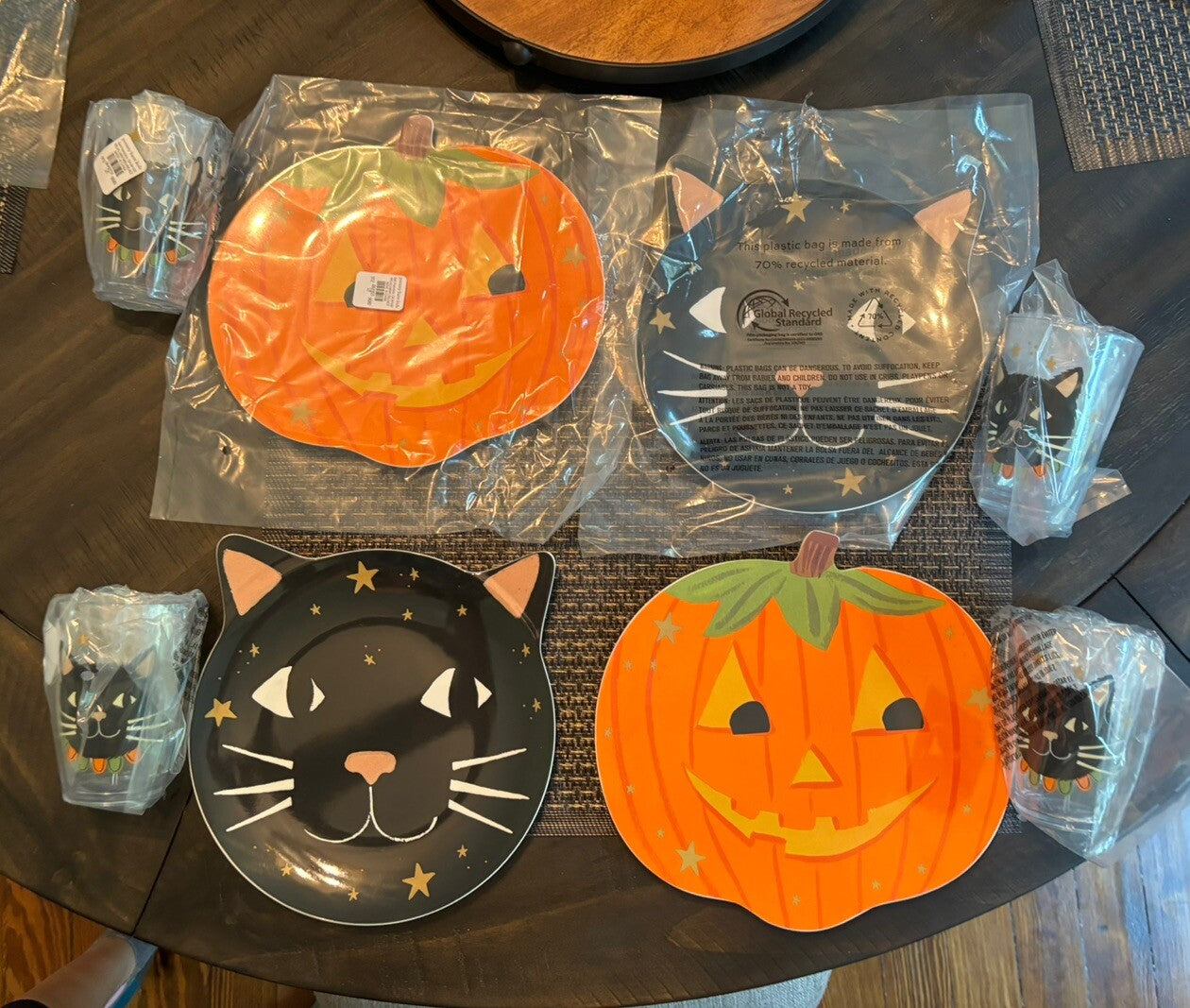 Pottery Barn Halloween Holiday party Black Cat Pumpkin Dinner kid plate SET 12 m