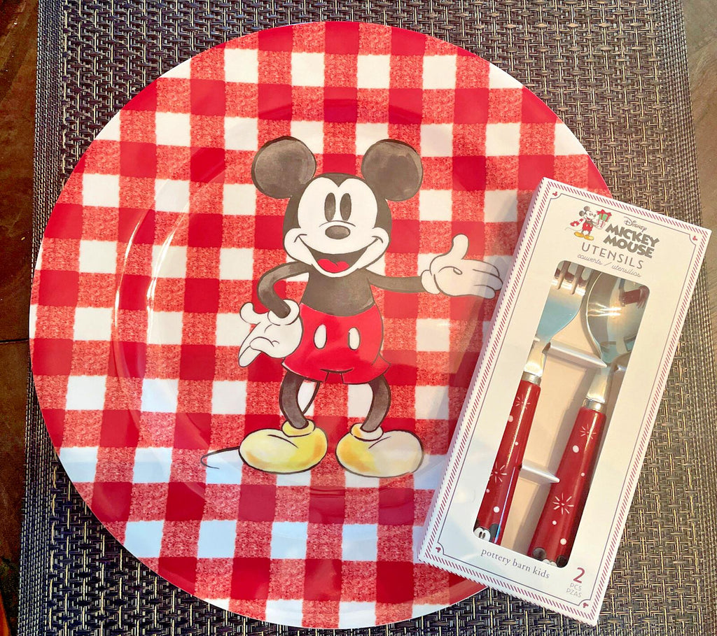 Disney Mickey Mouse Pottery Barn Plate Charger Holiday Christmas peanuts SET 4 [