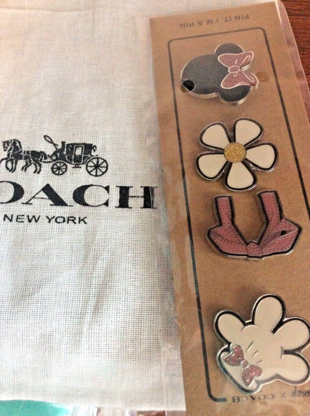 Disney Coach minnie mouse holiday pin set 4pc Mickey gift school bag travel =