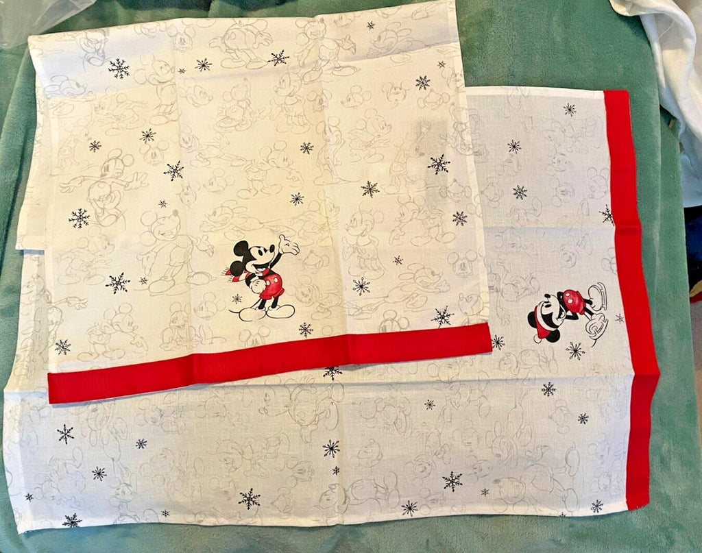 Pottery barn Disney Mickey Mouse hand towel Kitchen holiday Christmas SET 2 ??