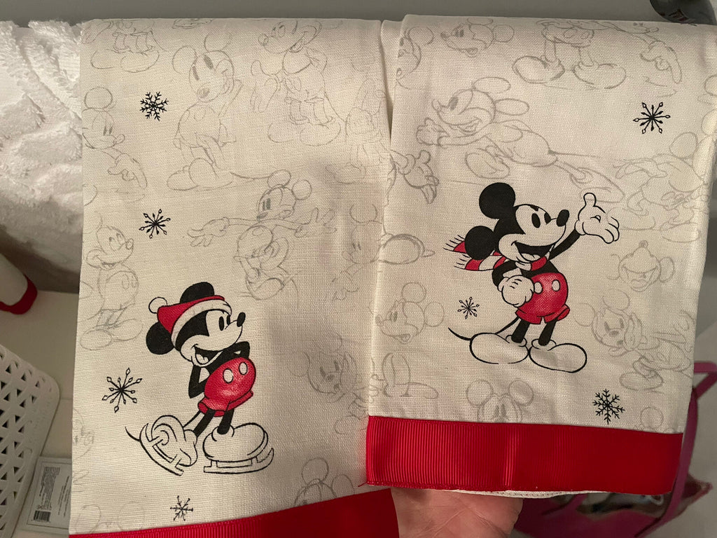 Pottery barn Disney Mickey Mouse hand towel Kitchen holiday Christmas SET 2 ??