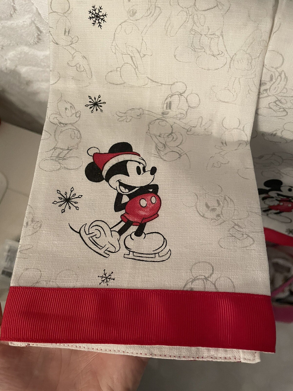 Pottery barn Disney Mickey Mouse hand towel Kitchen holiday Christmas SET 2 ??