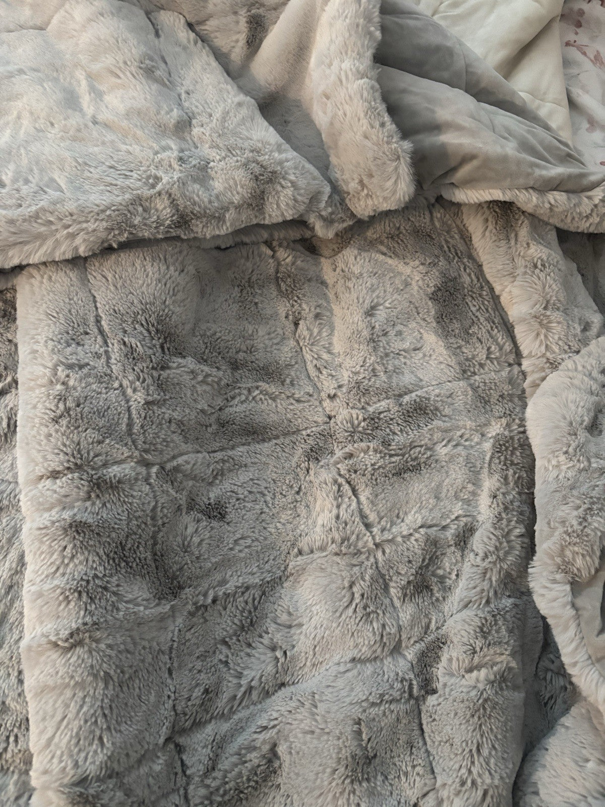 Pottery Barn Christmas comforter bed cover holiday fur velvet party Size Queen `