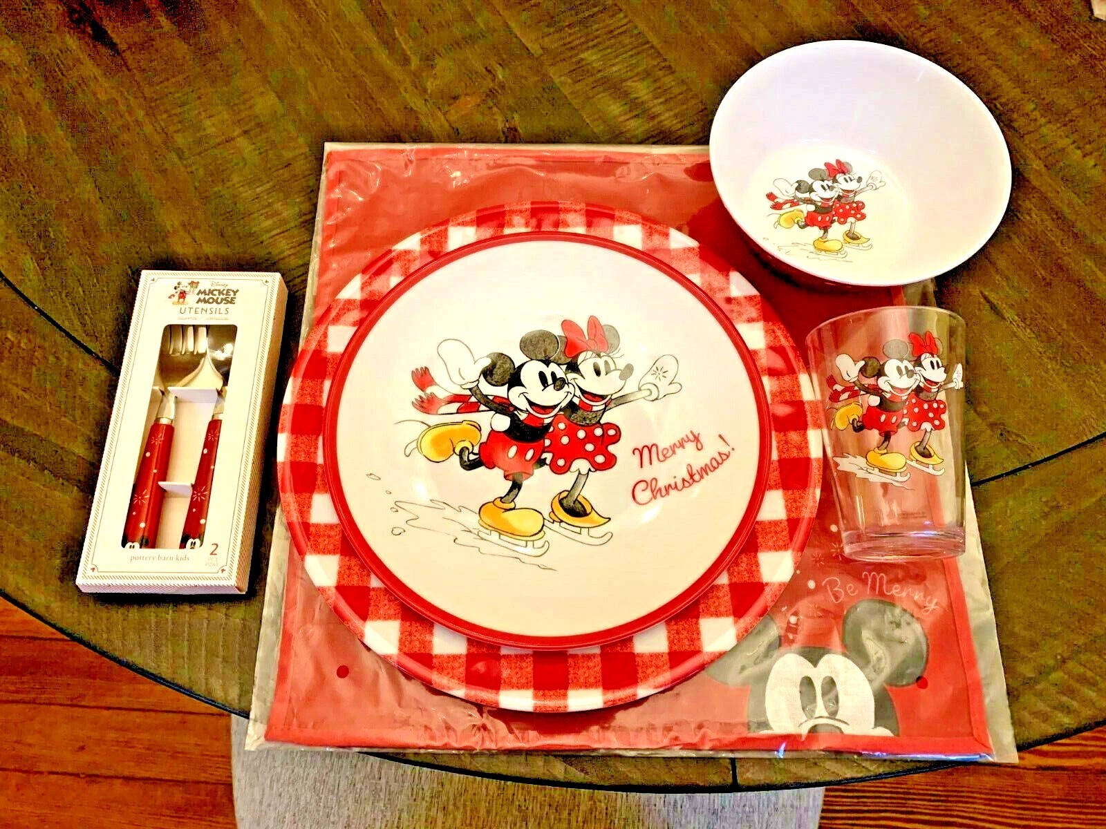 Pottery Barn holiday Christmas Mickey Mouse party Disney dinner plate kid gift