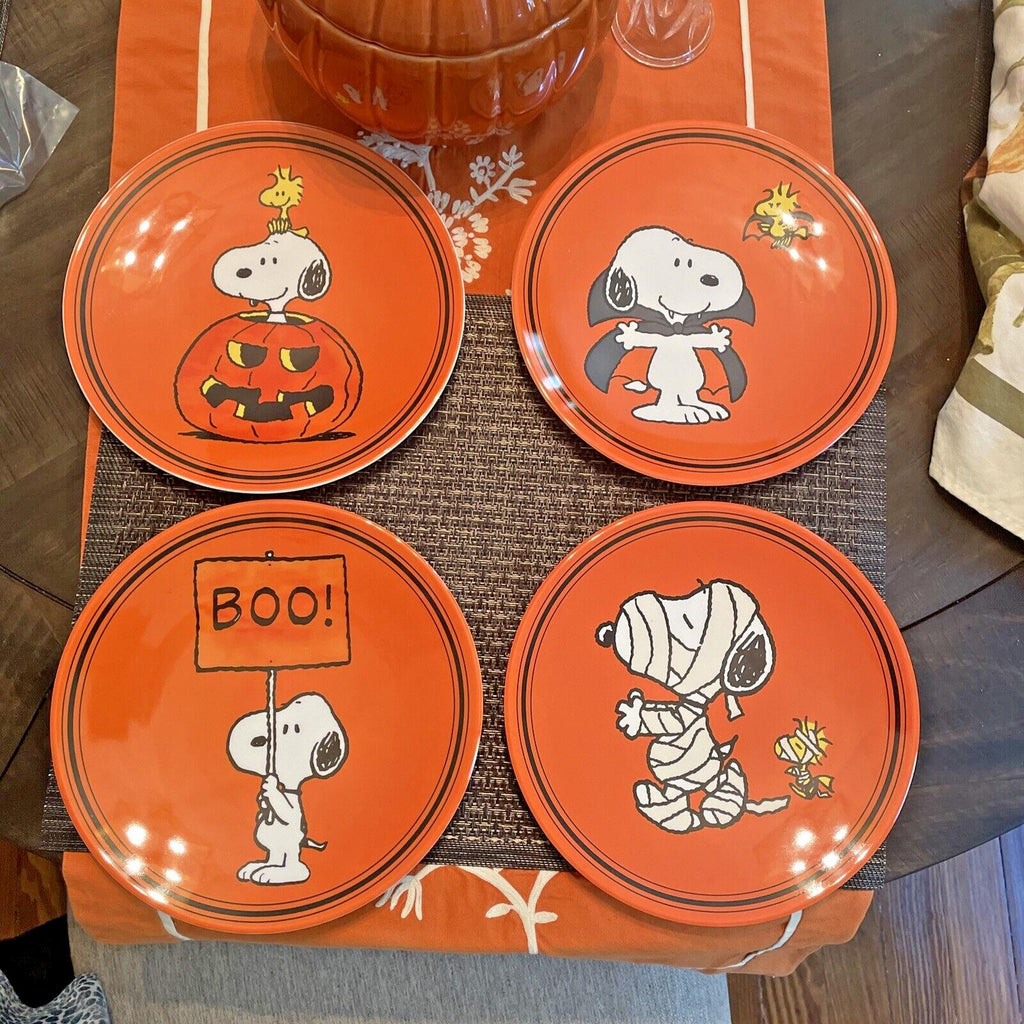 Pottery Barn Snoopy Peanuts Disney Halloween Plate holiday party kid SET 4 new =