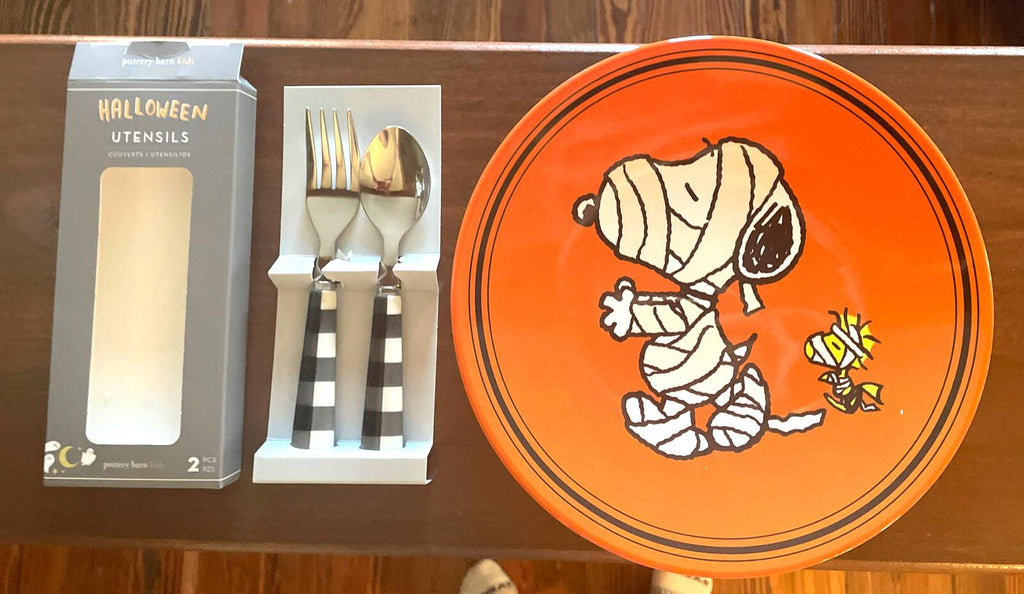 Snoopy Pottery Barn Peanuts Halloween holiday Disney party school Dinner SET kid