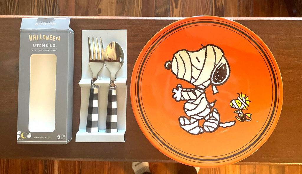 Snoopy Pottery Barn Peanuts Halloween holiday Disney party school Dinner SET kid