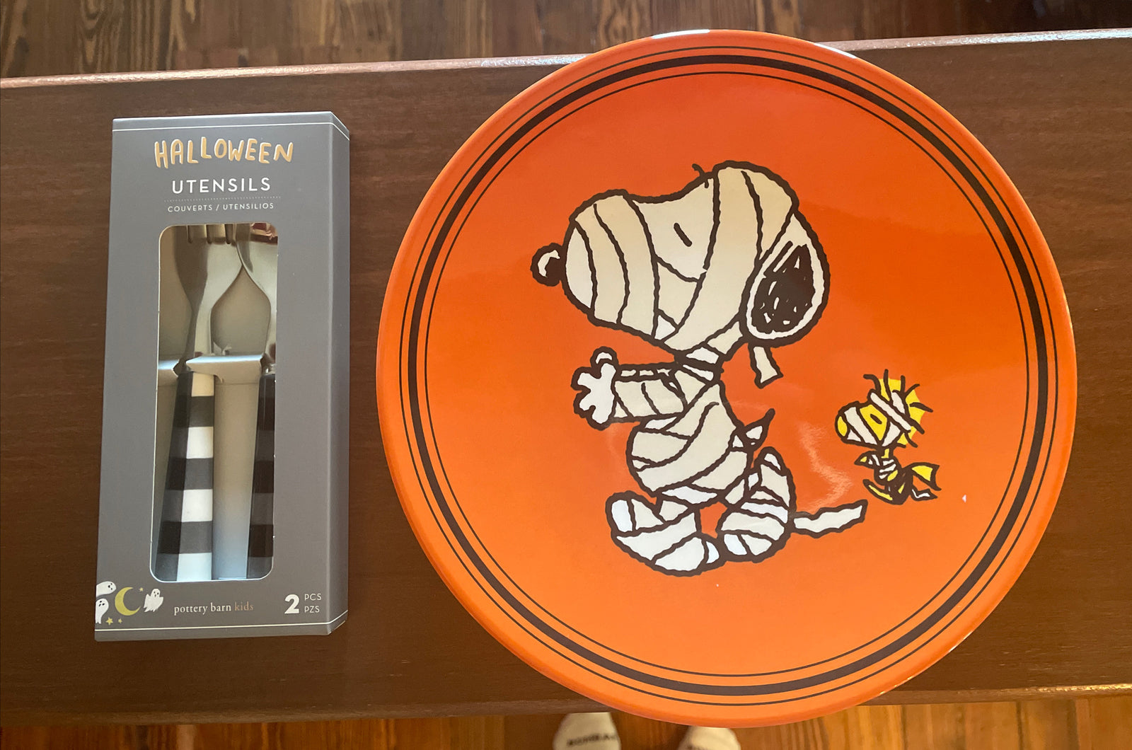 Snoopy Pottery Barn Peanuts Halloween holiday Disney party school Dinner SET kid