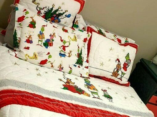 Pottery Barn GRINCH Pillow Sham Christmas disney Seuss holiday Gift school kid `
