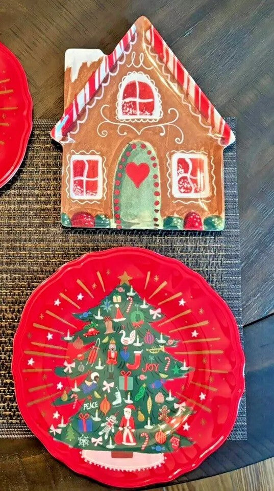 Pottery Barn Peanuts Disney Plate Christmas Gingerbread holiday party Set 4 !