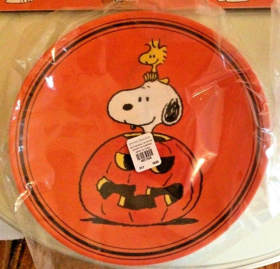 Disney Snoopy Pottery Barn Plate Peanuts Halloween holiday gift party school `