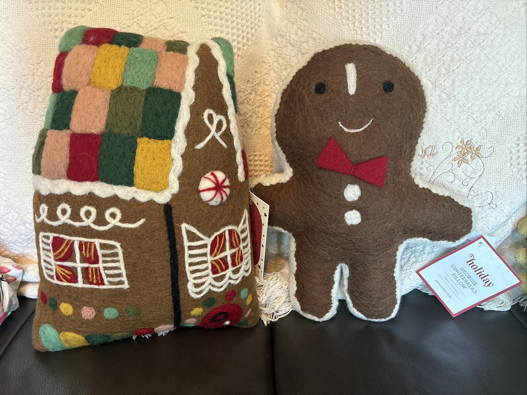 Pottery Barn Gingerbread Disney Christmas Holiday pillow gift set party ?? [