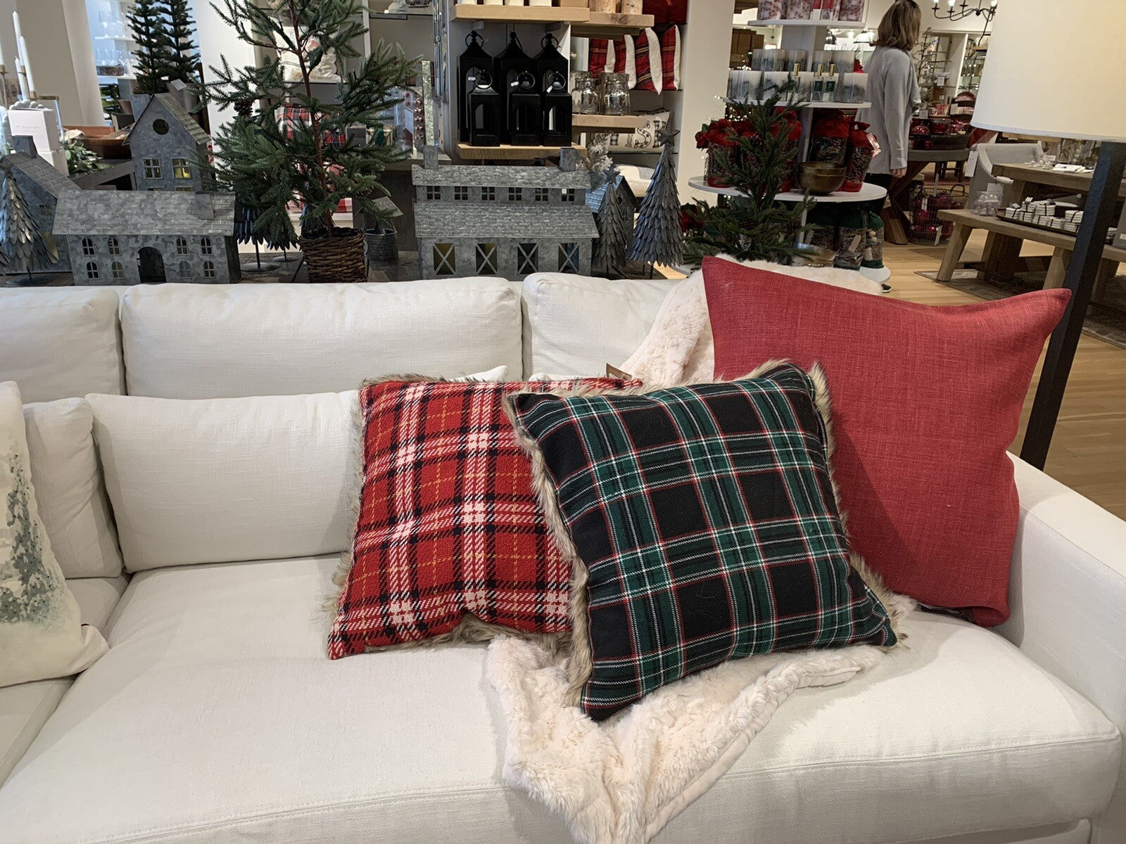 Pottery Barn holiday Plaid Pillow Cover Disney Fur party gift red Sham mom `