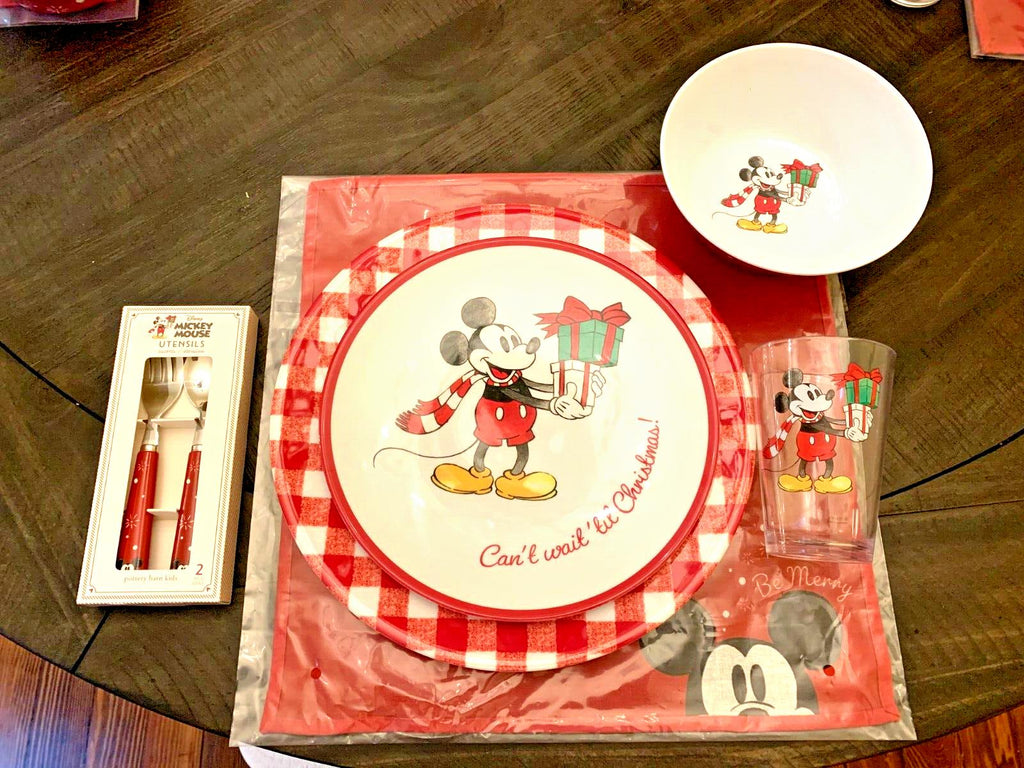 Disney Pottery Barn Mickey Mouse Plate Christmas holiday gift party school kid n