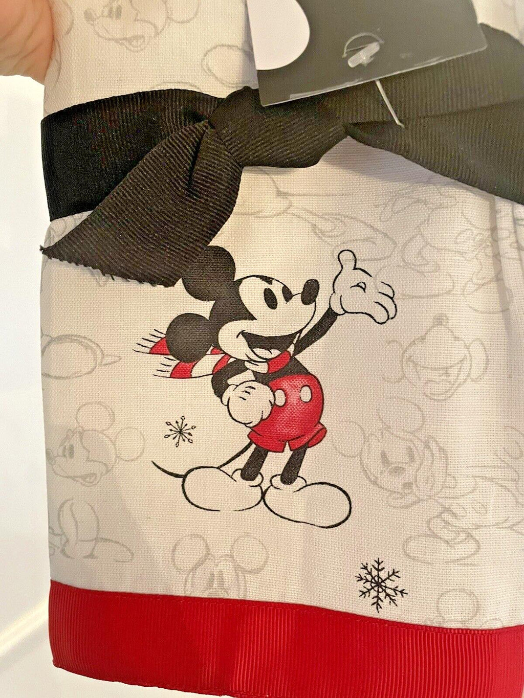 Pottery barn Mickey Mouse Christmas Disney hand towel Kitchen holiday gift set 2
