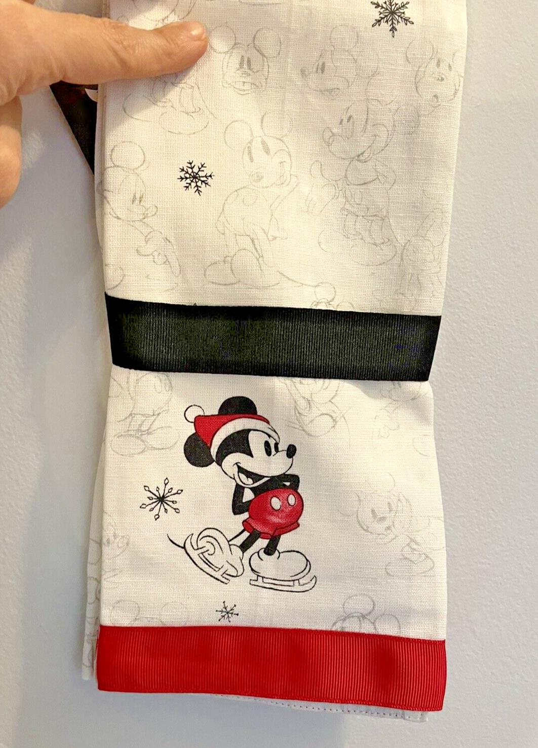 Pottery barn Mickey Mouse Christmas Disney hand towel Kitchen holiday gift set 2