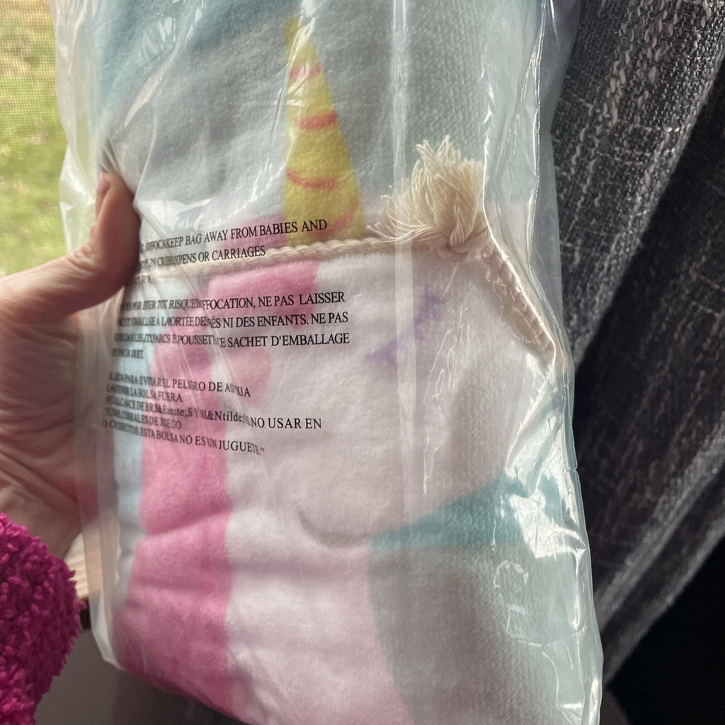 Pottery barn kid UNICORN RAINBOW hooded bath Beach towel pool wrap cover up ?? -