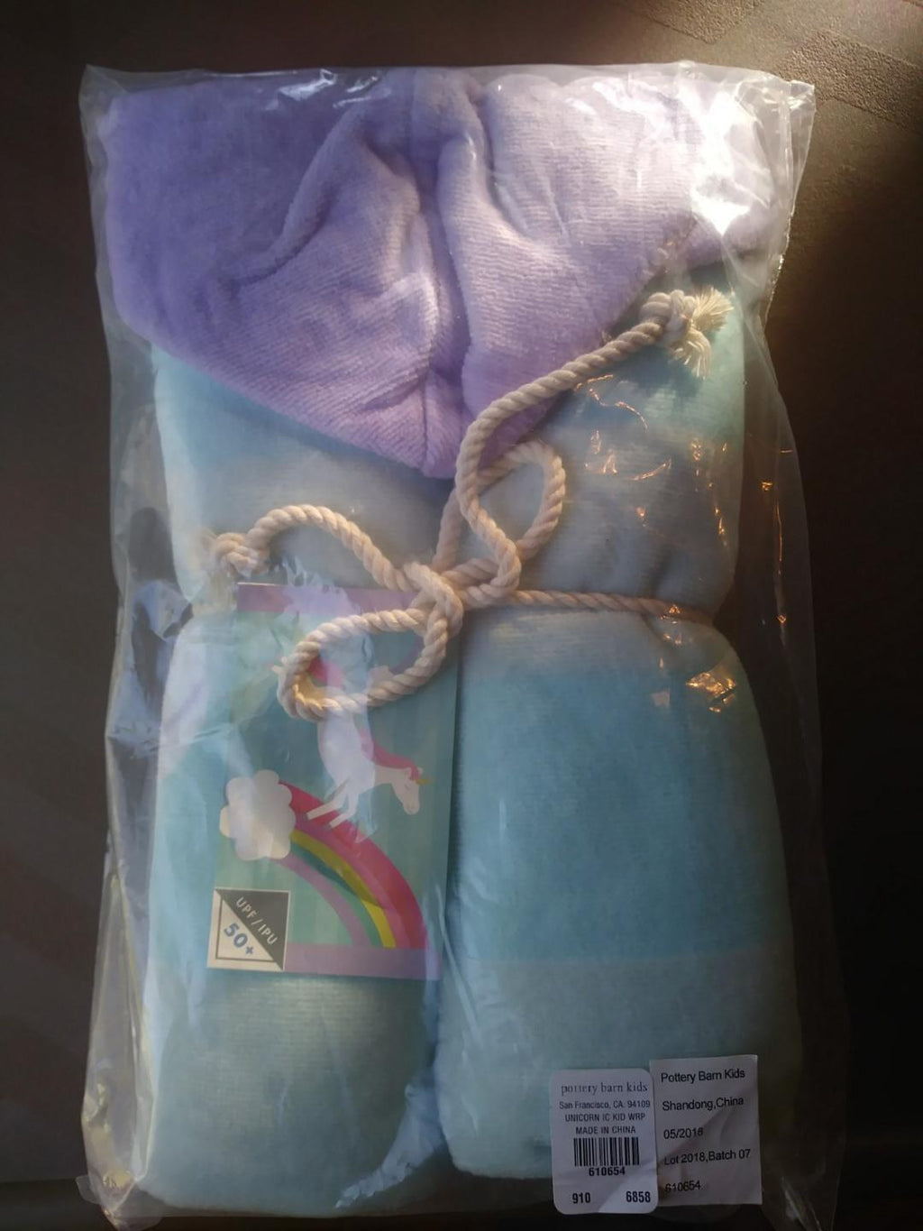 Pottery barn kid UNICORN RAINBOW hooded bath Beach towel pool wrap cover up ?? -