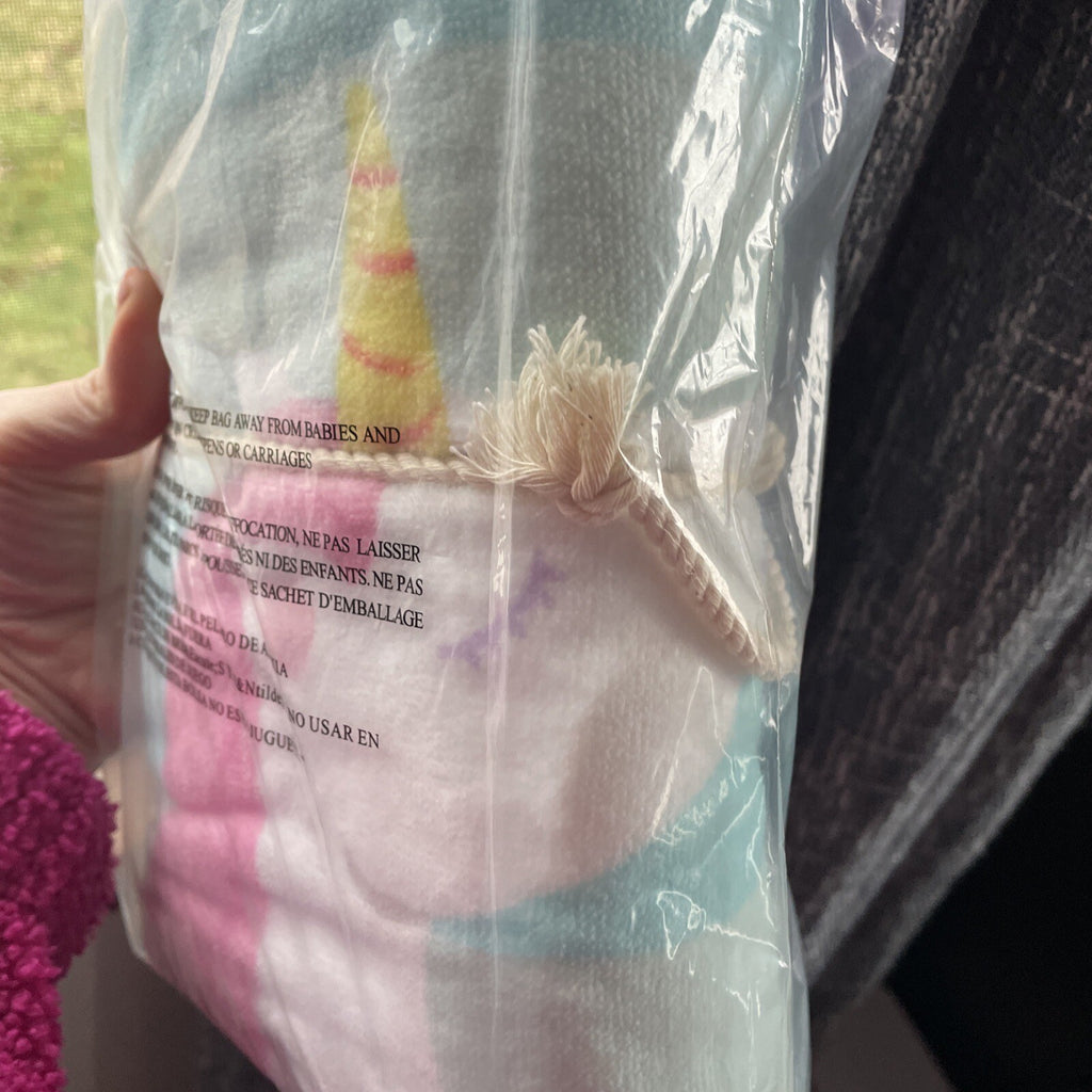 Pottery barn kid UNICORN RAINBOW hooded bath Beach towel pool wrap cover up ?? -