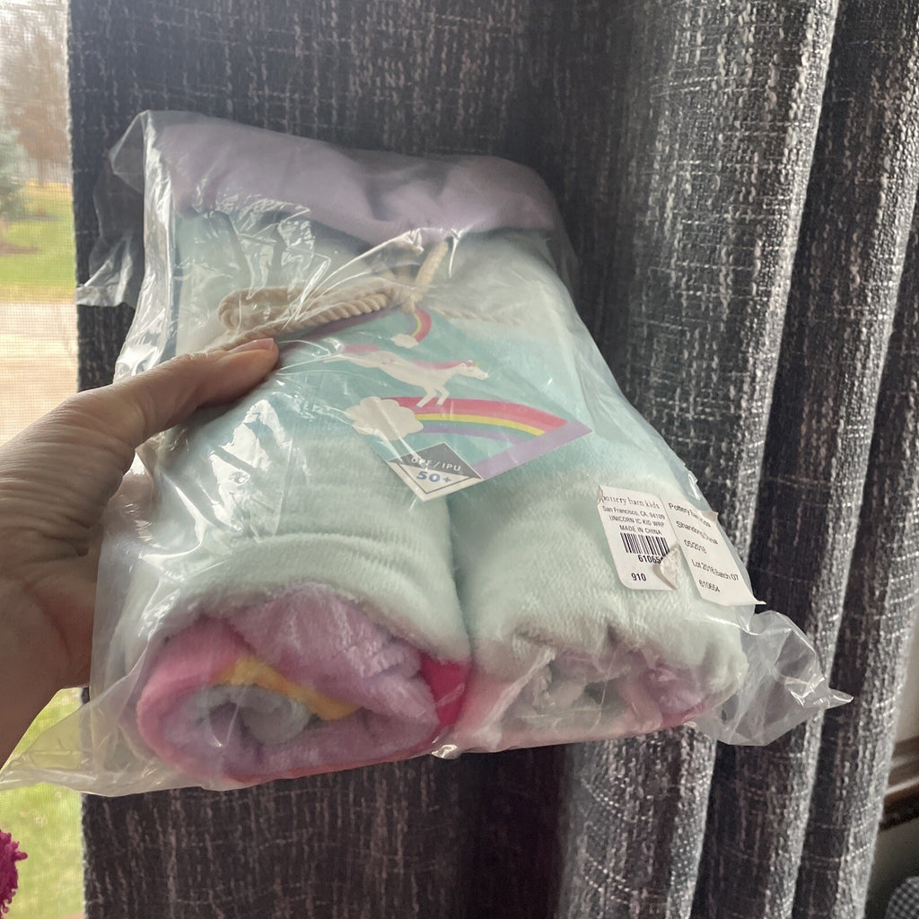 Pottery barn kid UNICORN RAINBOW hooded bath Beach towel pool wrap cover up ?? -