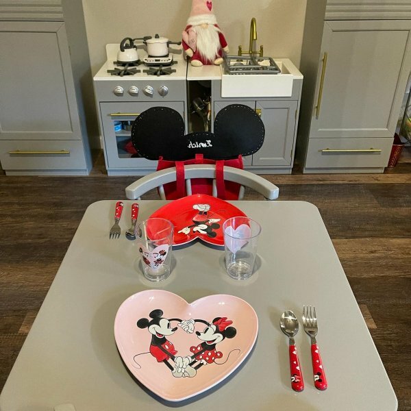 Pottery Barn Disney Mickey Mouse Plate gift holiday school minnie party -