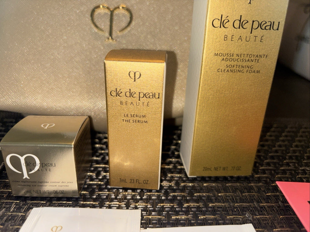 Valentino Cle De Peau Perfume makeup cleanser bag Holiday Gift Travel Wedding $$