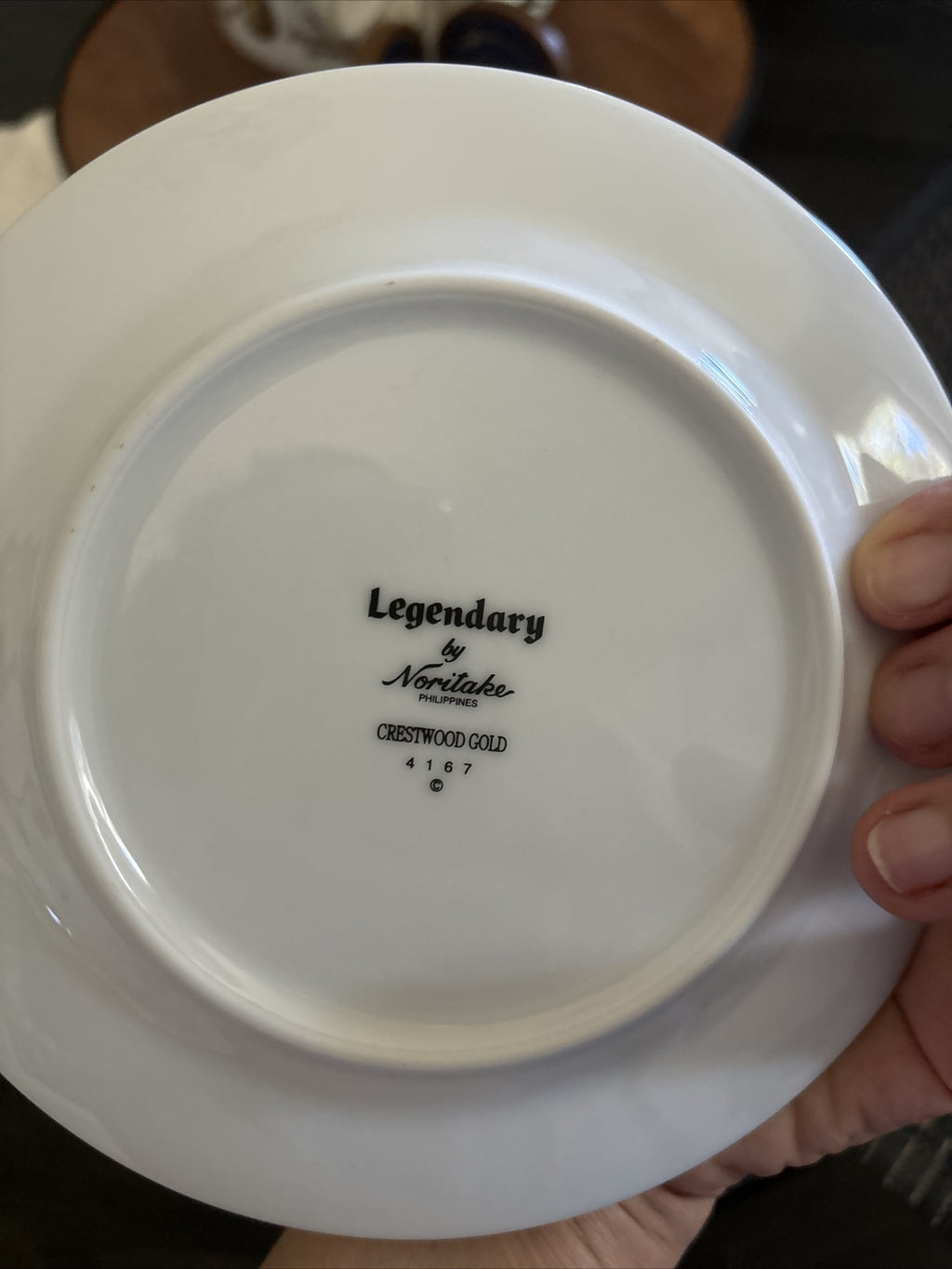 NORITAKE CRESTWOOD GOLD PORCELAIN Plate set holiday party family Wedding Gift