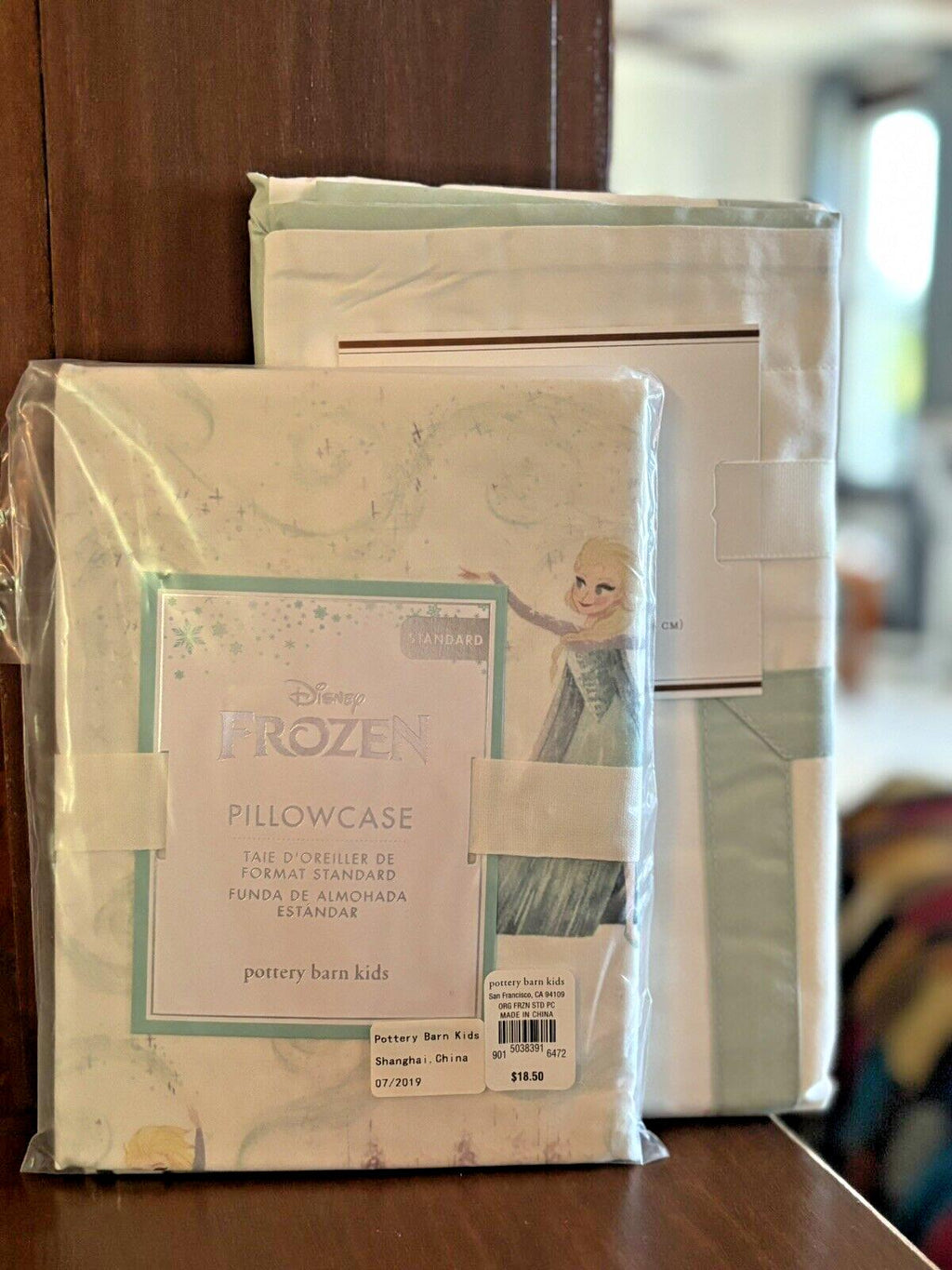 Pottery Barn Frozen Disney princess Elsa pillowcase + Sham holiday gift SET 2