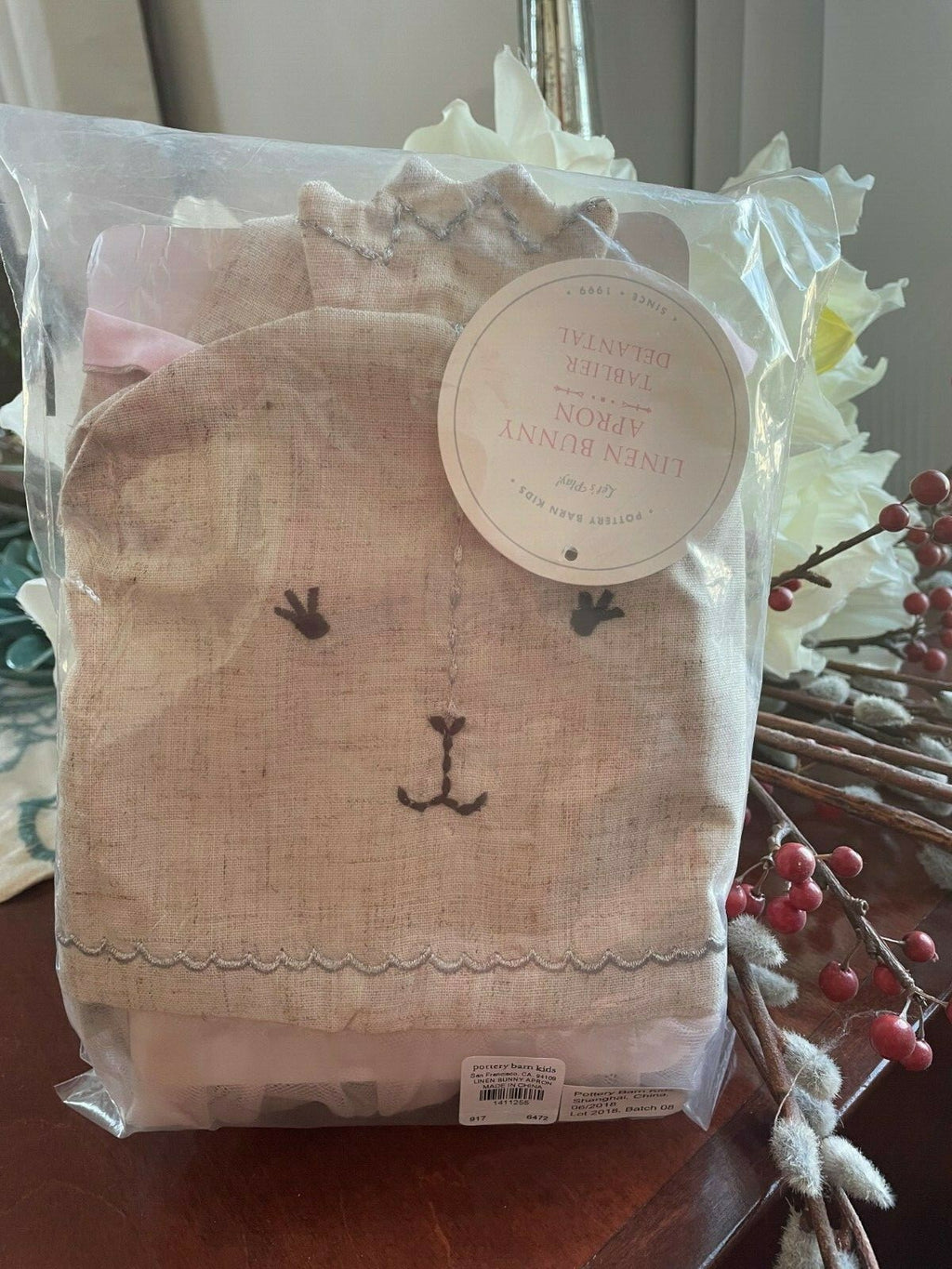 Pottery Barn Bunny Rabbit holiday Apron disney gift girl party school bake ?? a