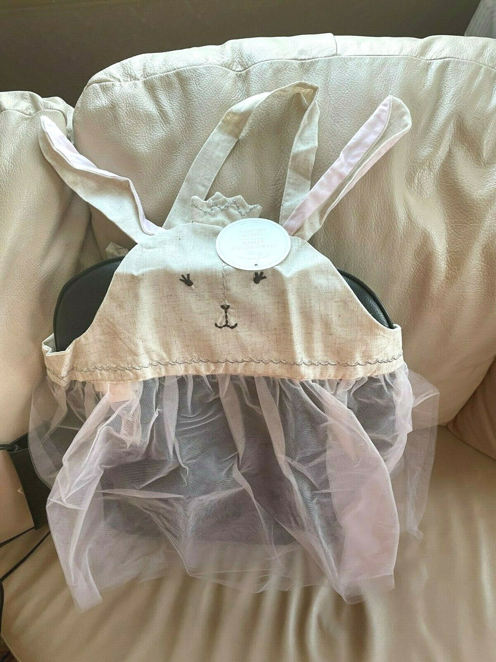 Pottery Barn Bunny Rabbit holiday Apron disney gift girl party school bake ?? a