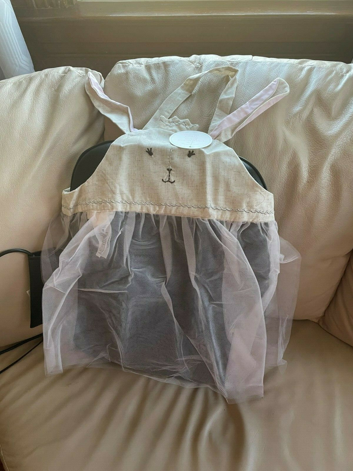 Pottery Barn Bunny Rabbit holiday Apron disney gift girl party school bake ?? a